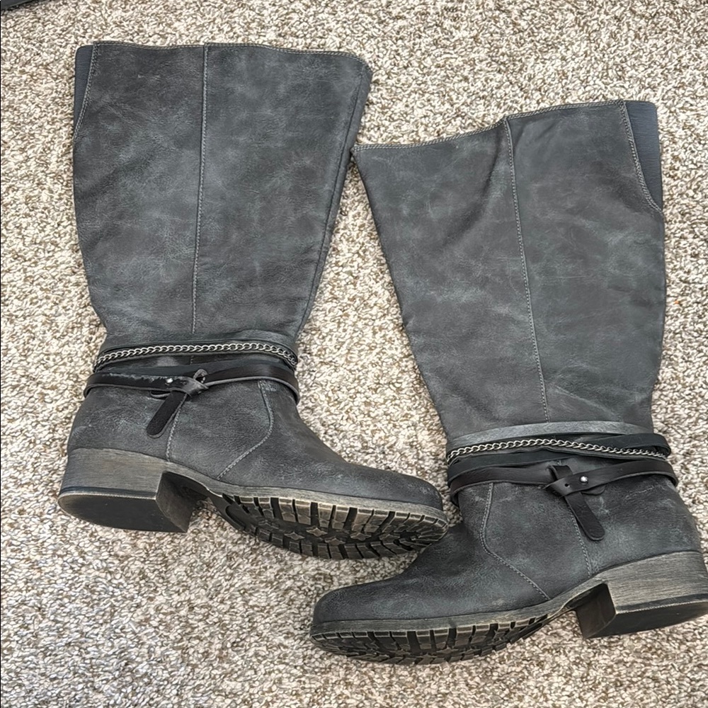 Women's Maurices Grey Boots